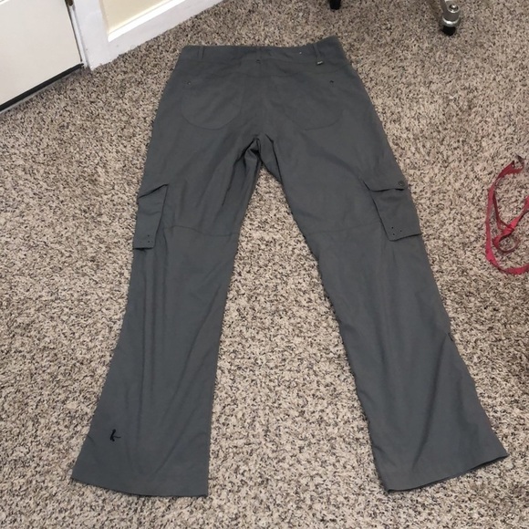 REI Taereen Straight Leg Cargo Pants Size 10 Gray Nylon Spandex Blend UPF 50+ - Picture 4 of 9